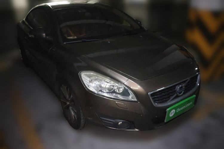 Used Volvo C70 2010 2.5T T5