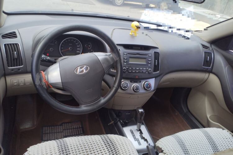 Used Hyundai Celesta 2011 1.6L Automatic Comfort Edition Steering Wheel