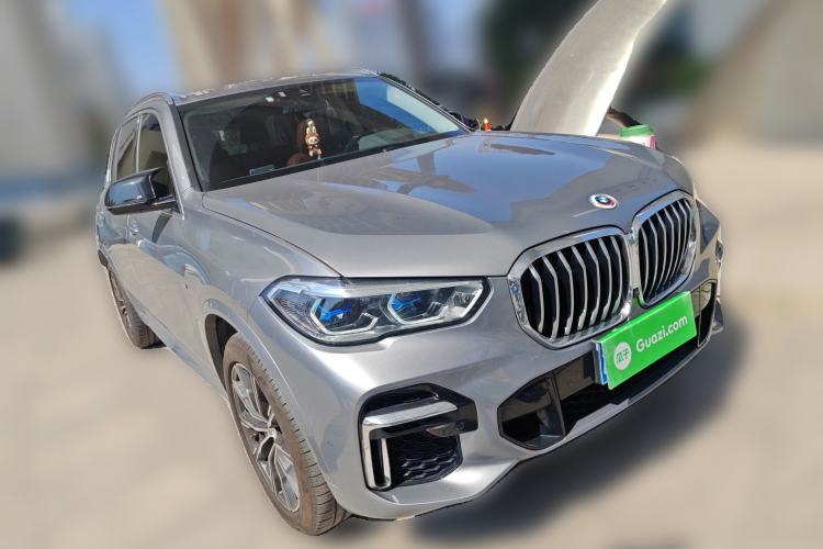 Used BMW X5 2022 Restyled xDrive 30Li Luxury Version M Sport Package Exterior 2