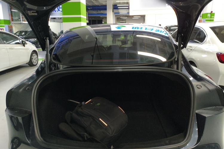 Used Tesla Model 3 2025 Rear-Wheel-Drive Version