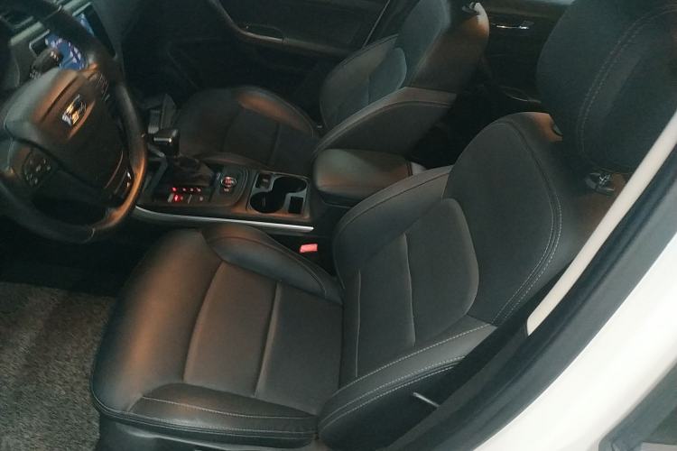 Used Qoros 5 2018 Revised Version 1.6T Automatic Leading Edition