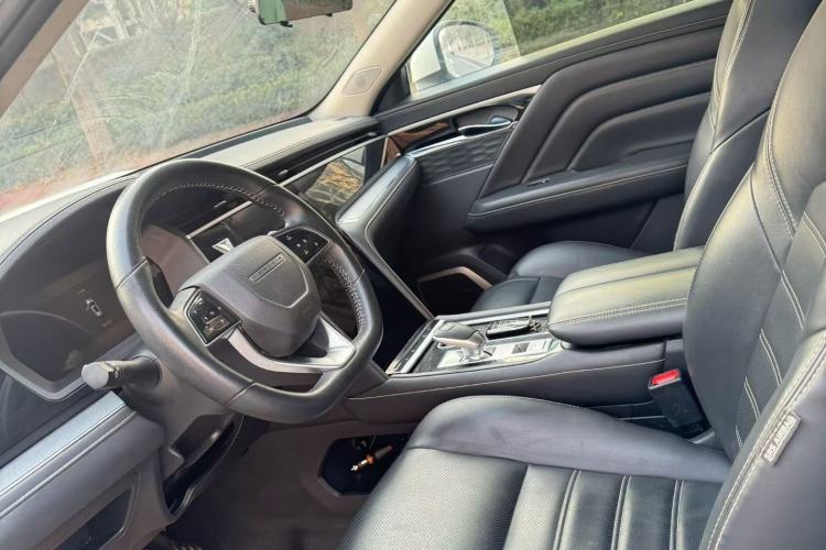 Used Venucia Star 2021 260T Automatic 48V Mild Hybrid Turbocharged Star Achieve Edition