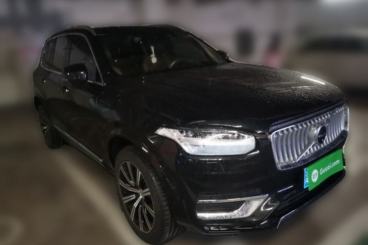 Used Volvo XC90 2021 B6 Luxury Smart Edition 7-Seater Front Right 45 Deg