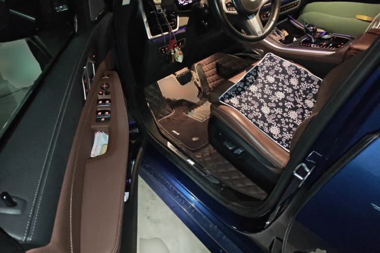 Used BMW X5 2020 xDrive40i M Sport Package Driver Seat