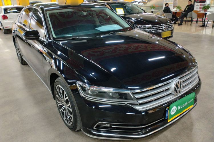 Used Volkswagen Phideon 2019 380TSI Two-Wheel Drive Business Edition China VI Standard
