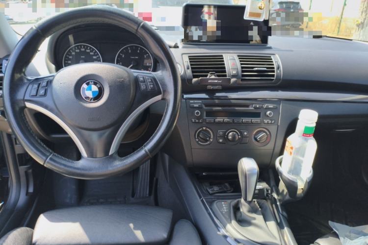 Used BMW 1 Series 2011 120i two-door coupe
