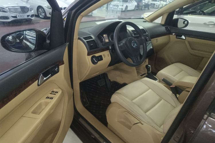 Used Volkswagen Touran 2013 1.4T DSG Comfort Edition 5-Seater
