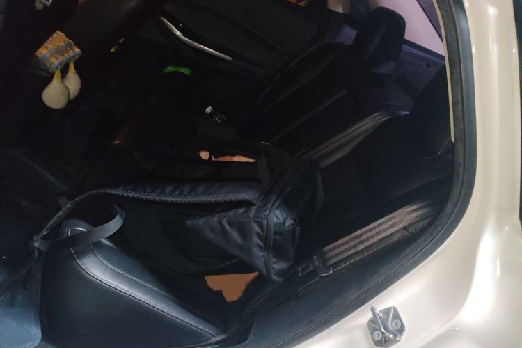 Used Ford Escort 2015 1.5L Automatic Fashion Model
