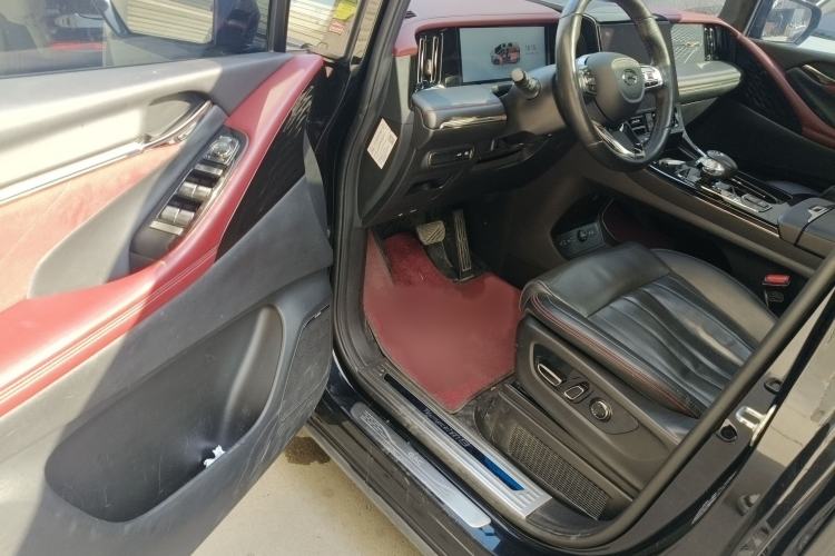 Used GAC Trumpchi M8 2023 Zongshi Series Dual-Motor YuZun Edition Interior 3