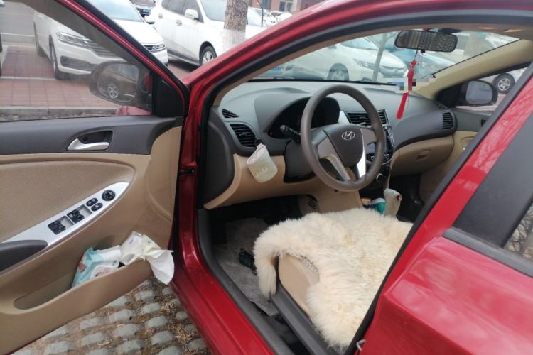 Used Hyundai Verna (older generation) 2010 Sedan 1.4L Automatic Fashionable GT Model Driver Seat