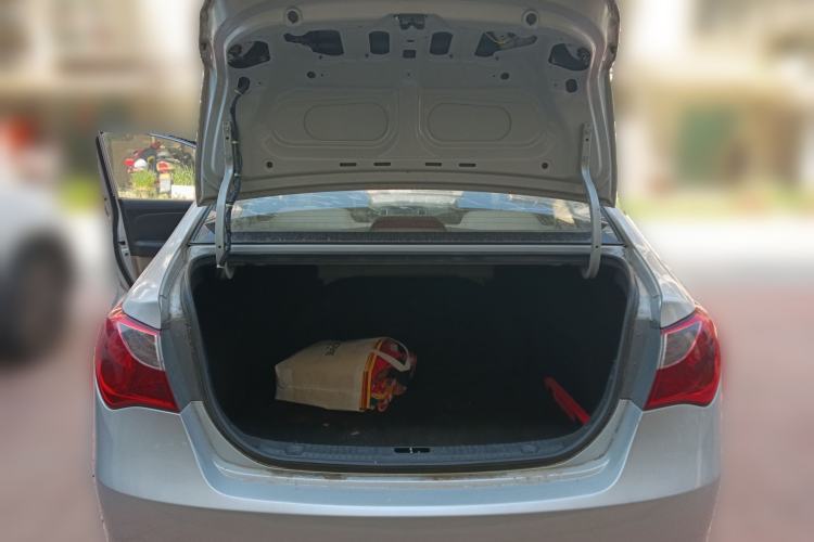 Used Hyundai Celesta 2011 1.6L Manual Comfort Edition
