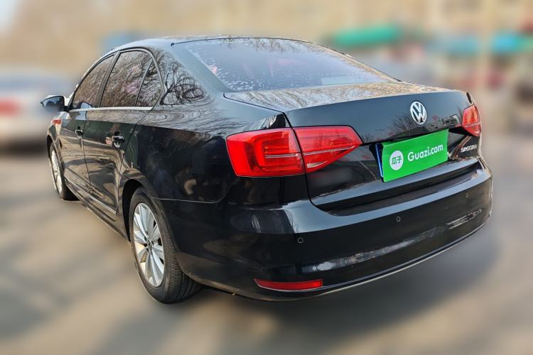 Used Volkswagen Sagitar 2015 1.6L Manual Comfort Model
