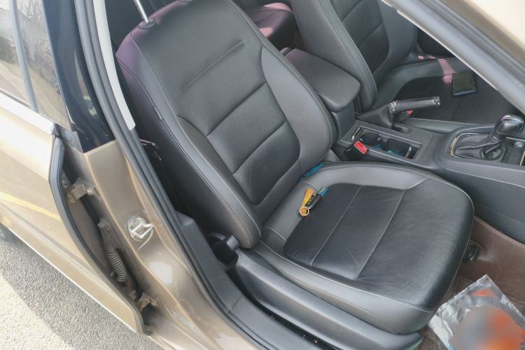 Used Volkswagen Sagitar 2017 1.6L Automatic Comfort Model Right Front Seat