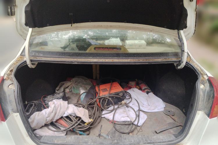 Used Buick Excelle 2011 1.6LX-AT Trunk