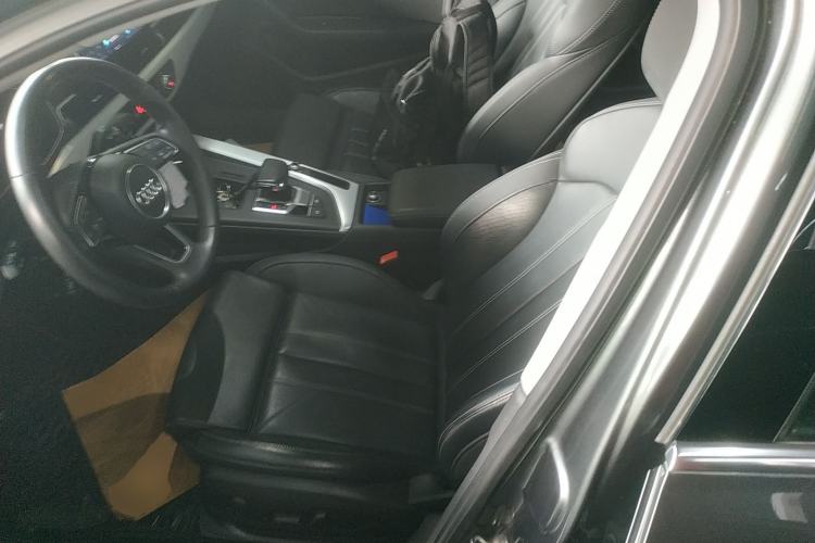 Used Audi A4L 2023 40 TFSI Fashion Dynamic Model
