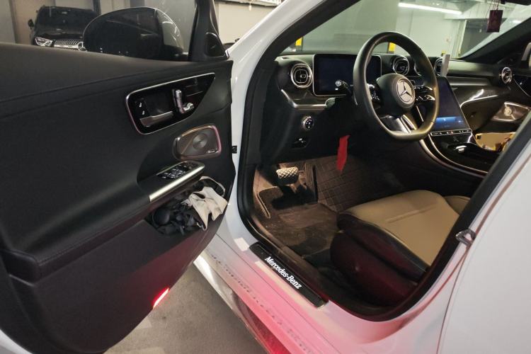 Used Mercedes-Benz C-Class 2024 C 260 L Sport Edition Interior 3