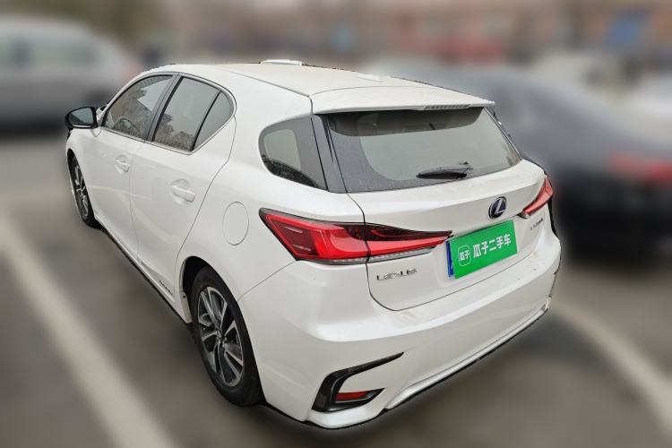 Used Lexus CT 2017 CT200h Comfort Edition Monochrome China VI