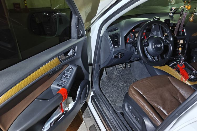 Used Audi Q5 2015 40 TFSI Luxury Model
