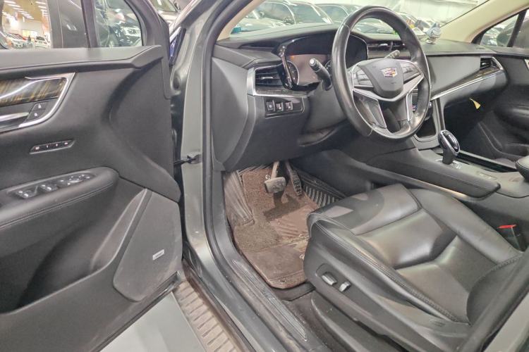 Used Cadillac XT5 2018 25T Luxury Model