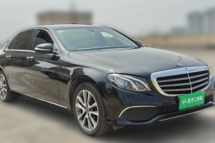 Used Mercedes-Benz E-Class 2019 E 260 L Front Right 45 Deg