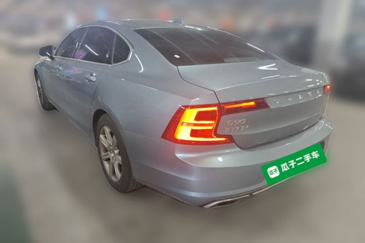 Used Volvo S90 2017 T4 Zhiyi Edition Rear Left 45 Deg