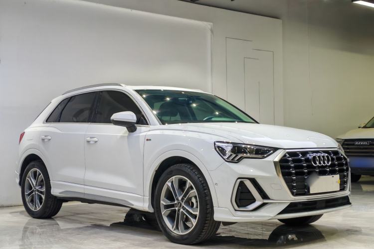 Used Audi Q3 2022 40 TFSI Fashion Dynamic Model