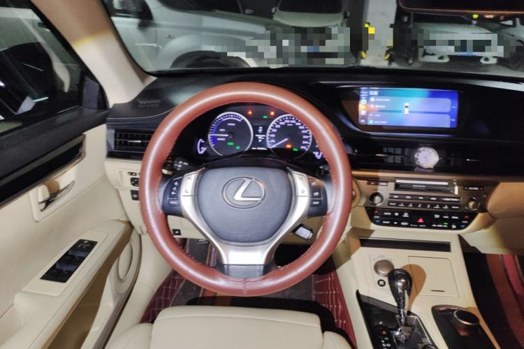 Used Lexus ES 2013 300h Elite Edition