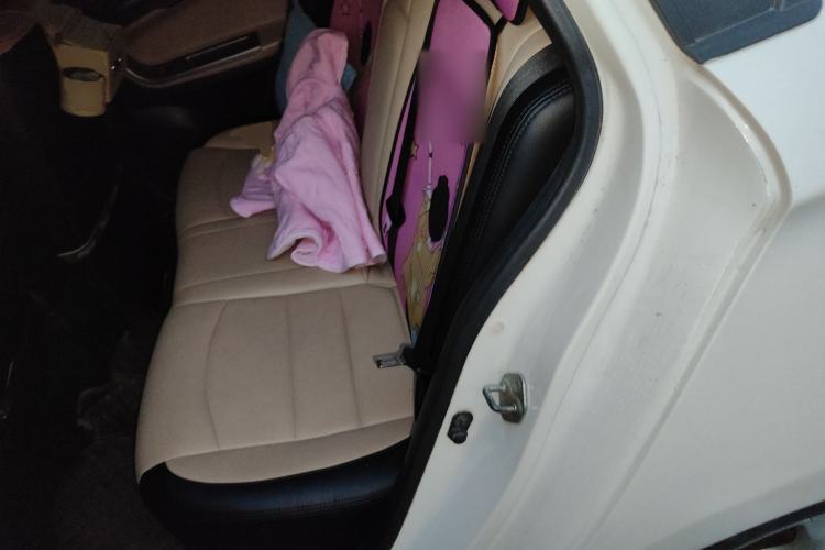 Used Haima Fumei 2014 M5 1.6L Automatic Elite Model Left Rear Seat