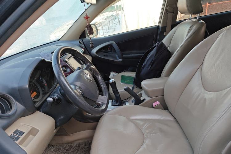 Used Toyota RAV4 2013 Special Edition 2.0L Manual Classic
