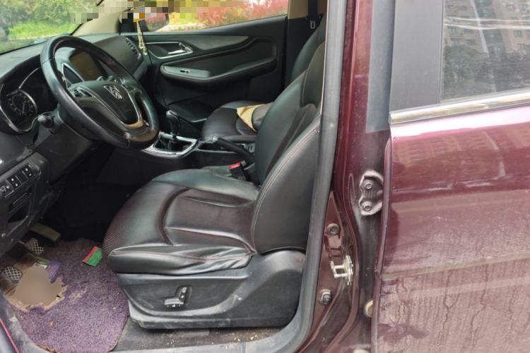 Used Baojun 560 2016 1.5T Manual Luxury Model
