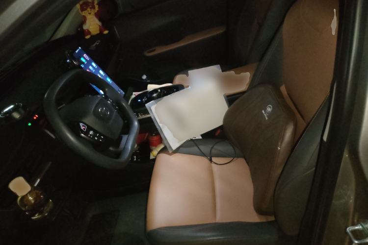 Used Toyota bZ3 2023 517 km Elite PRO Left Front Seat