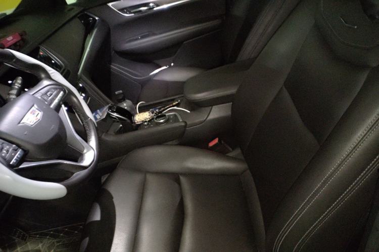 Used Cadillac XT6 2020 28T 7-Seater Four-Wheel Drive Luxury Version
