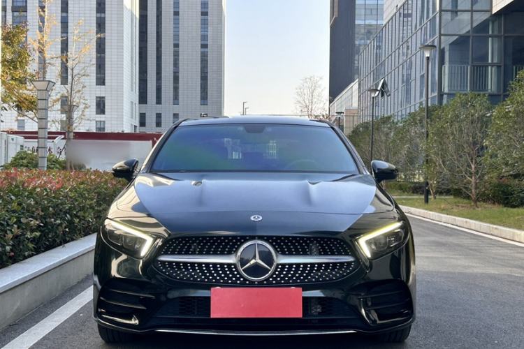 Used Mercedes-Benz A-Class 2021 A 200 L Sport Sedan Fashion Model
