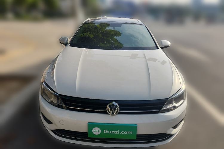 Used Volkswagen Lamando 2015 280TSI Manual Comfort Edition Front