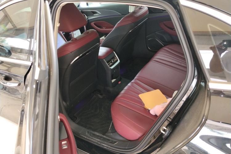 Used Hongqi H5 2024 2.0T Automatic Smart Connect Flagship Edition
