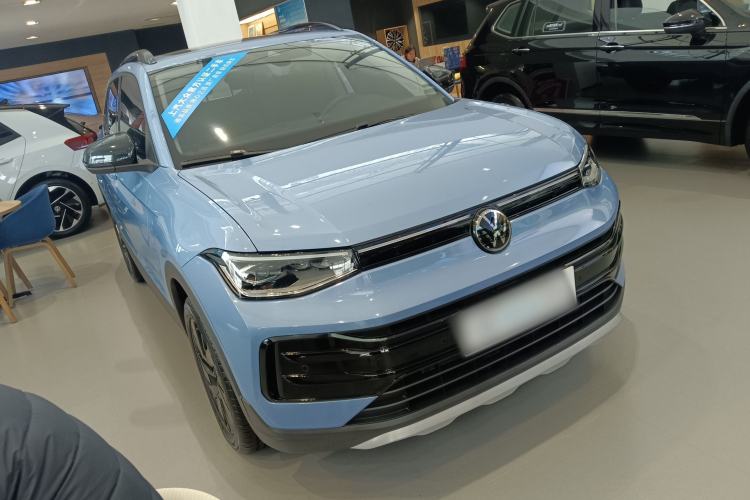 Used Volkswagen Tharu 2025 NewRui 300TSI Prestige Edition Front Right 45 Deg