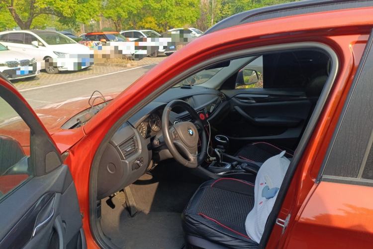 Used BMW X1 2015 sDrive18i Leading Edition
