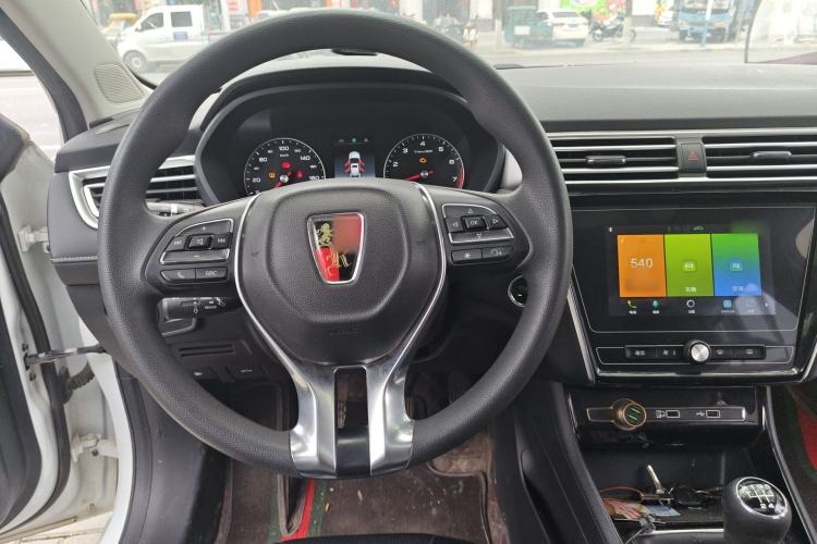 Used Roewe i5 2019 1.5L Manual 4G Connect Leehao Flagship Edition Steering Wheel