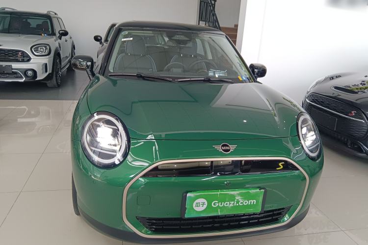 Used MINI Electric COOPER 2024 452km COOPER SE Artist
