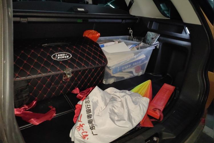 Used Land Rover Discovery Sport 2016 2.0T SE Trunk