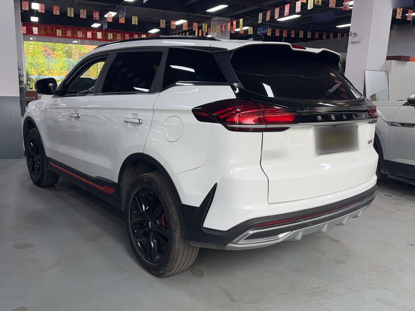 Geely Auto Emgrand X7 Sport 2022 Boyue X 1.8TD DCT ZhiZun Edition — снимка 6