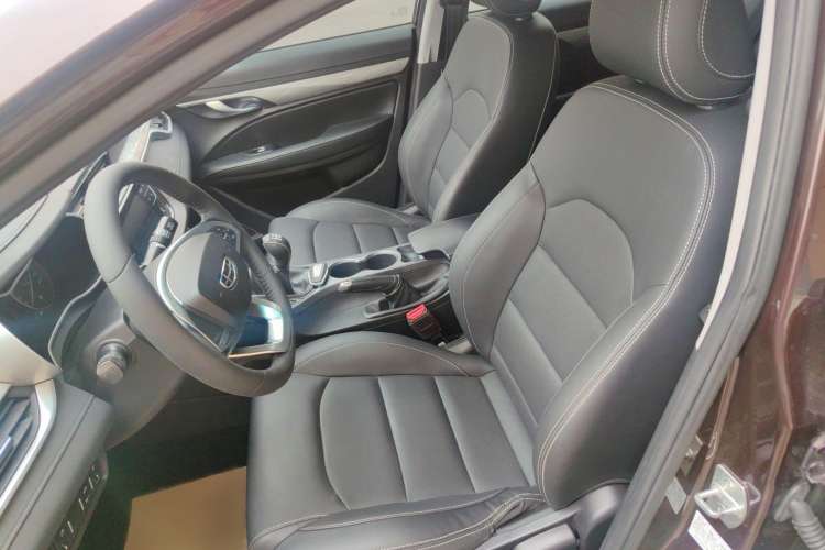 Used Geely Auto Emgrand 2019 Leading Edition 1.5L Manual Luxury Model China VI Standard