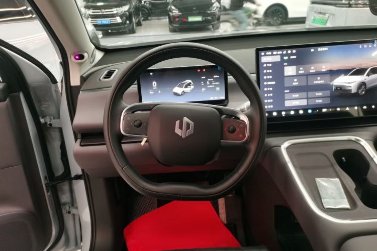 Used Leapmotor C16 2026 Pure Electric 630 LiDAR Zhizun Edition 5 Seats
