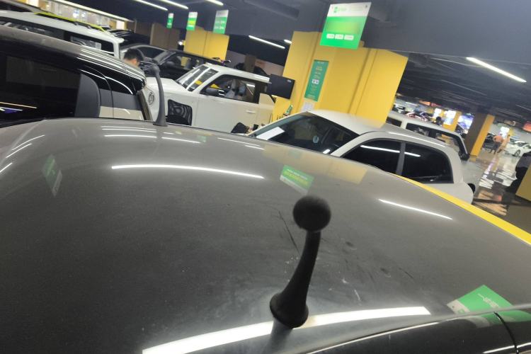 Used Chery New Energy Little Ant 2022 Revised Version Sweet Pink Edition Half-Sugar Version Lithium Iron Phosphate 30.7 kWh 30 kW 301 km