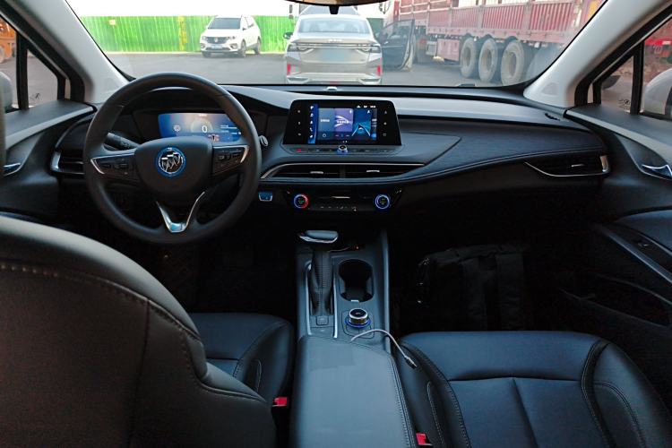 Used Buick Velite 6 2023 430km Range Commuter Version
