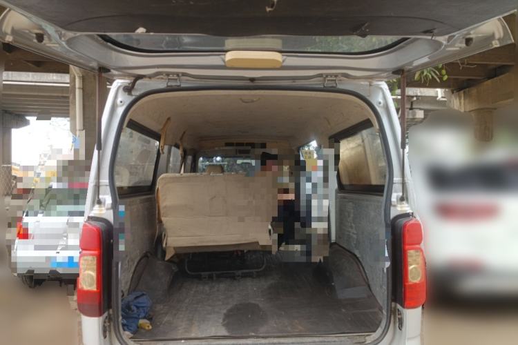 Used CHANGAN KAICHENG Ruixing M90 2017 2.0L Value Edition 6-Seater Hatchback 4G94S Trunk