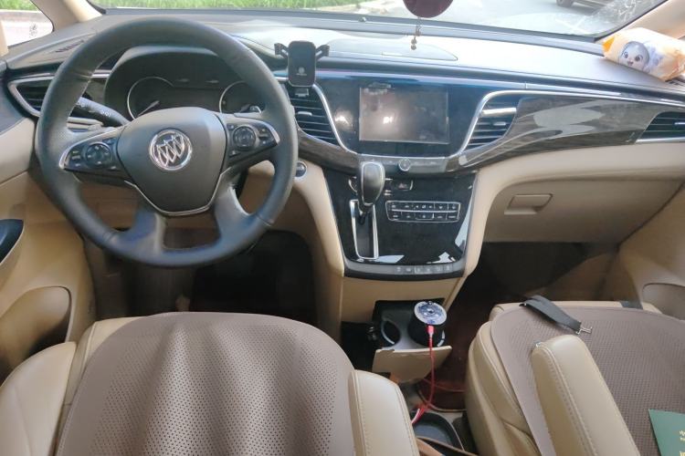 Used Buick GL8 2017 ES 28T Flagship Model China V Standard Center Console
