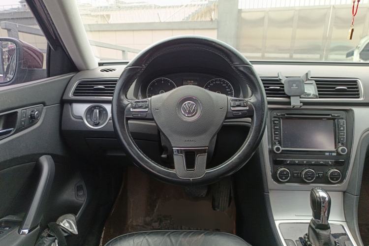 Used Volkswagen Passat 2014 1.8TSI DSG Prestige Edition
