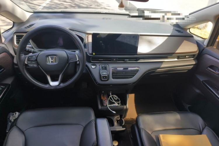 Used Honda Odyssey 2022 2.0L eHEV Sharp Enjoyment Edition Center Console