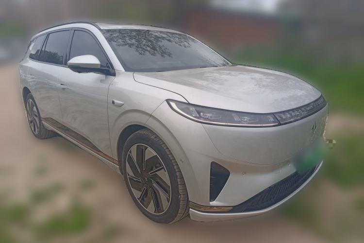 Used Dongfeng eπ eπ008 2024 210Max Range-Extended Version 6 Seats Front Right 45 Deg